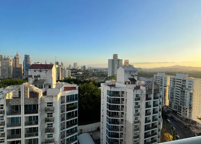 Hab Compartida Con Bano Privado En Un Piso 24 Con Todo Lo Necesario