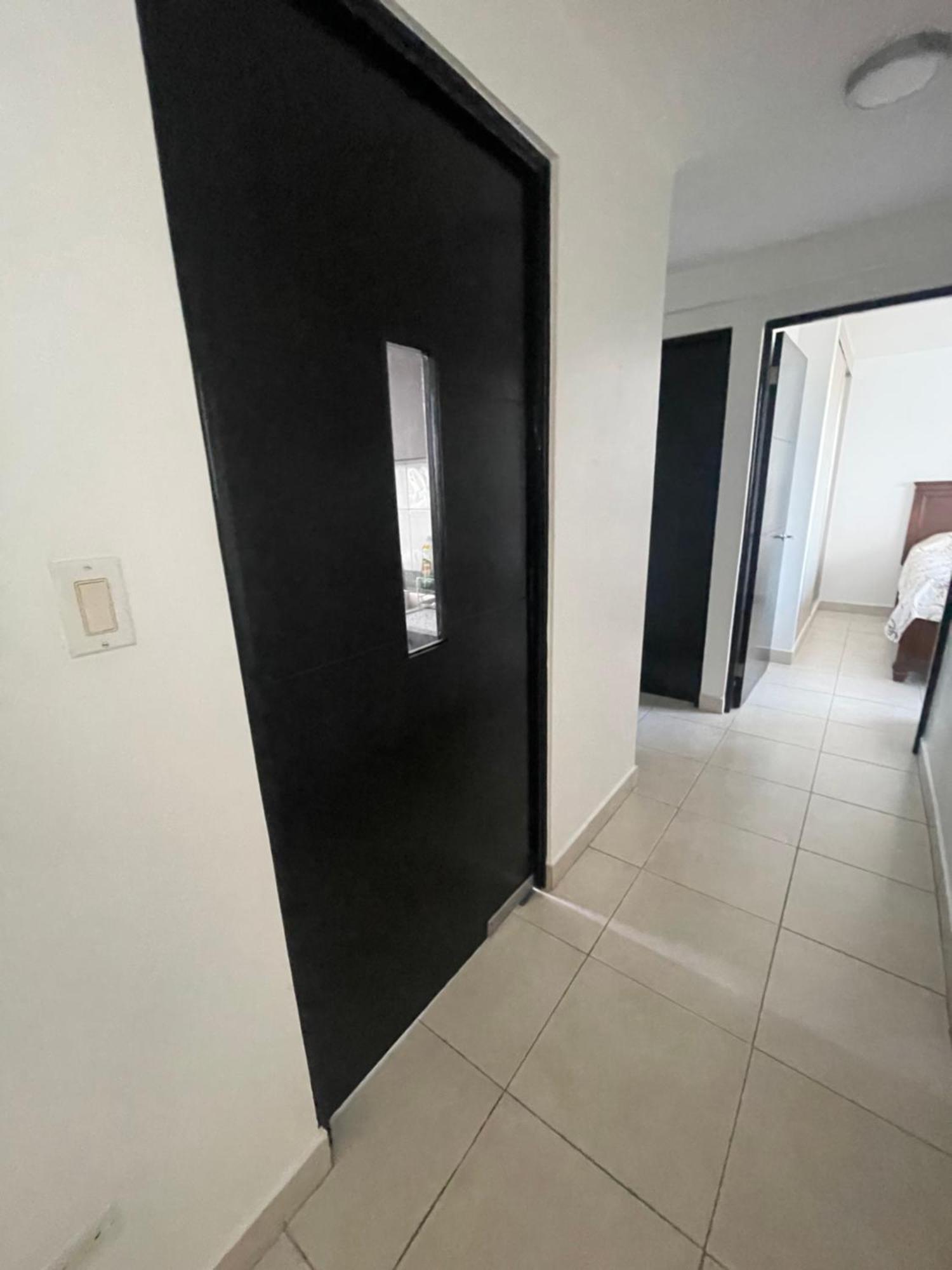 Appartement Hab Compartida Con Bano Privado En Un Piso 24 Con Todo Lo Necesario *